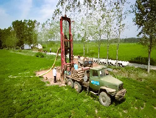 農田打井現場